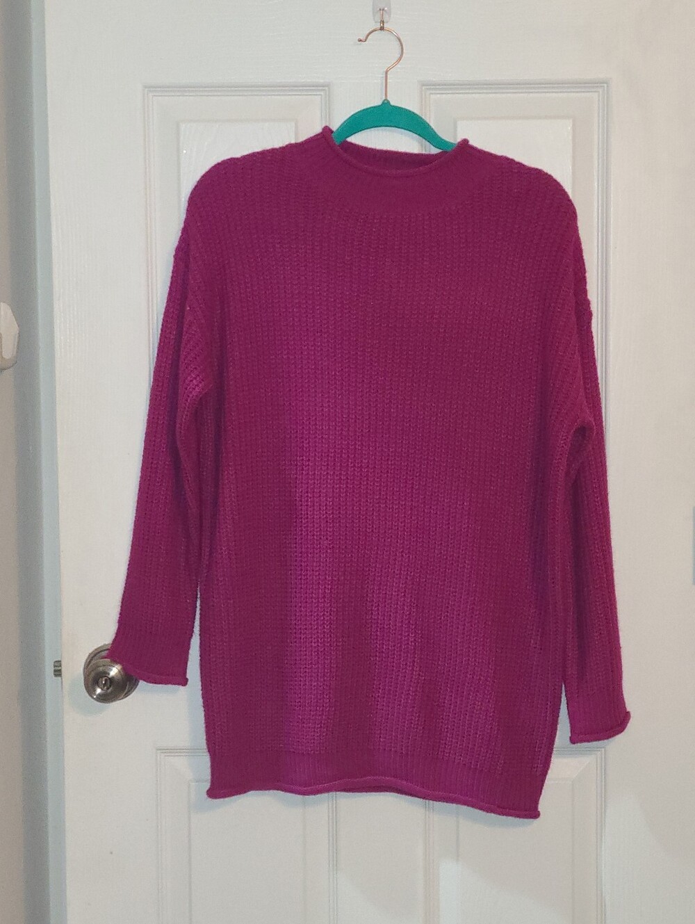 DAVI & DANI Bright Fuchsia Crewneck Sweater NWOT